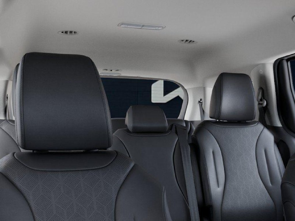 New 2026 White Kia EX image 27