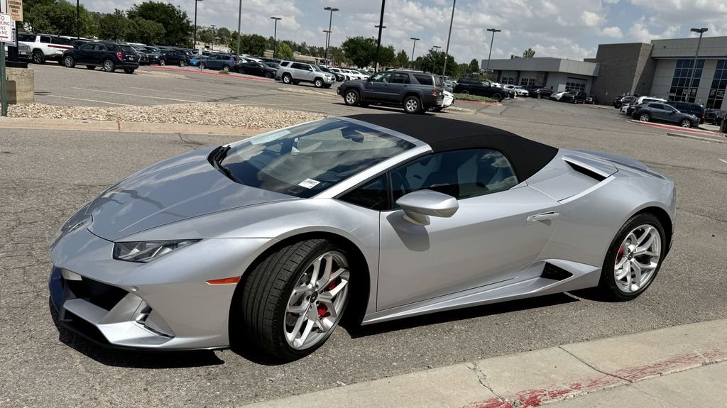 Used 2018 Silver Lamborghini LP580-2S image 4