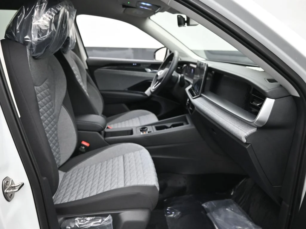 New 2026 Pure White Volkswagen 2.0T S image 7