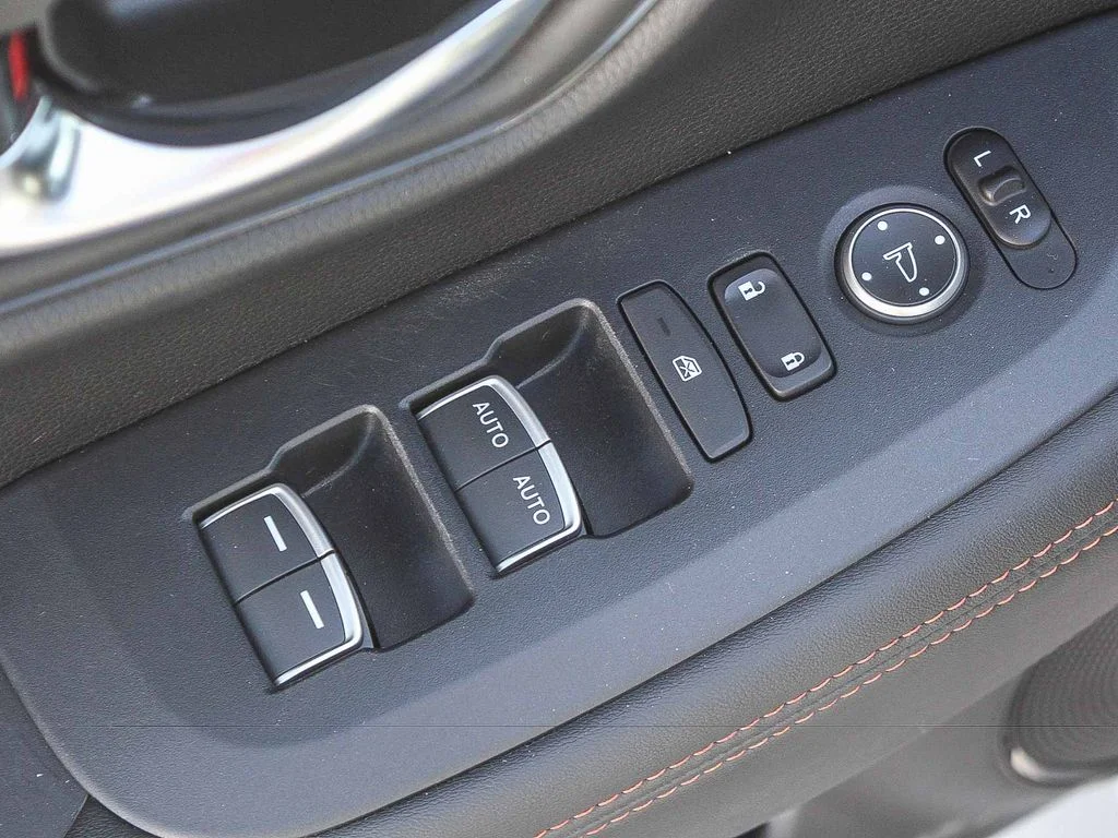 2025 Honda HR-V Sport - Photo 21