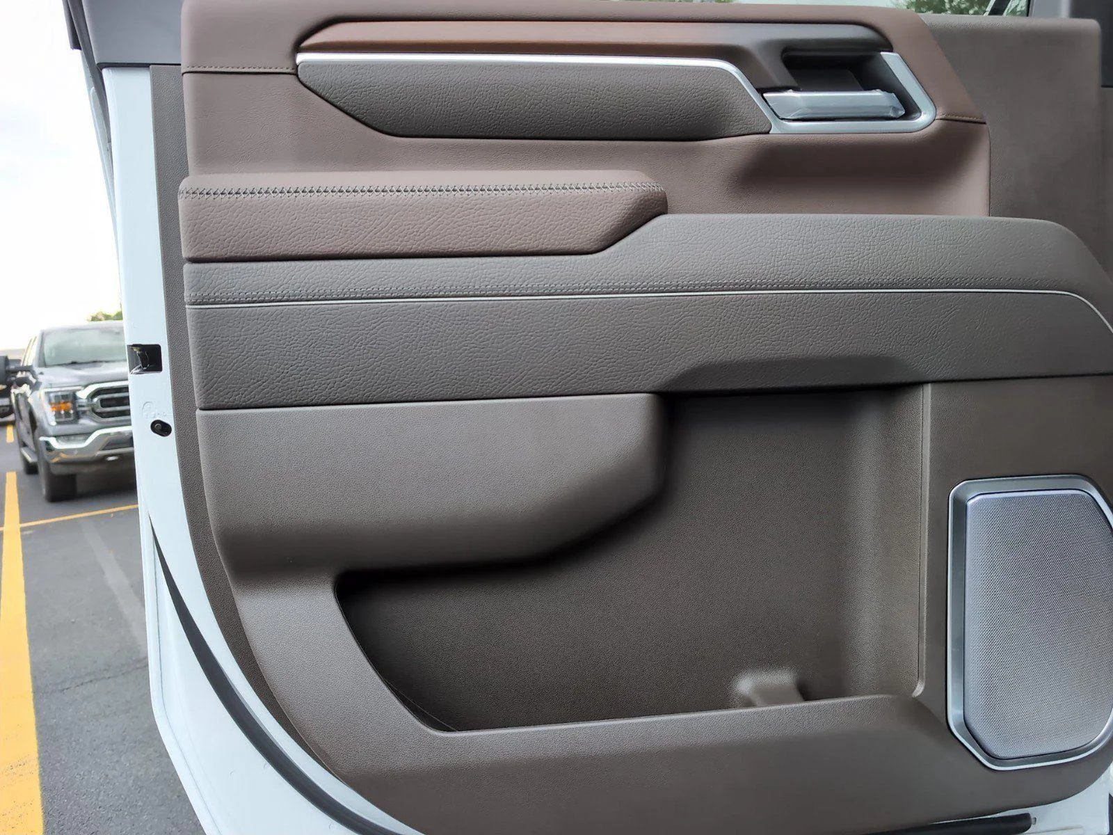 New 2026 Glacier White Tricoat GMC Denali image 38