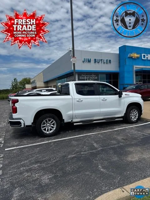 Used 2021 SUMMIT WHITE Chevrolet RST image 1
