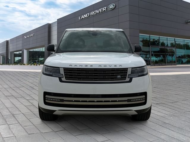 New 2026 Fuji White Land Rover SE image 8