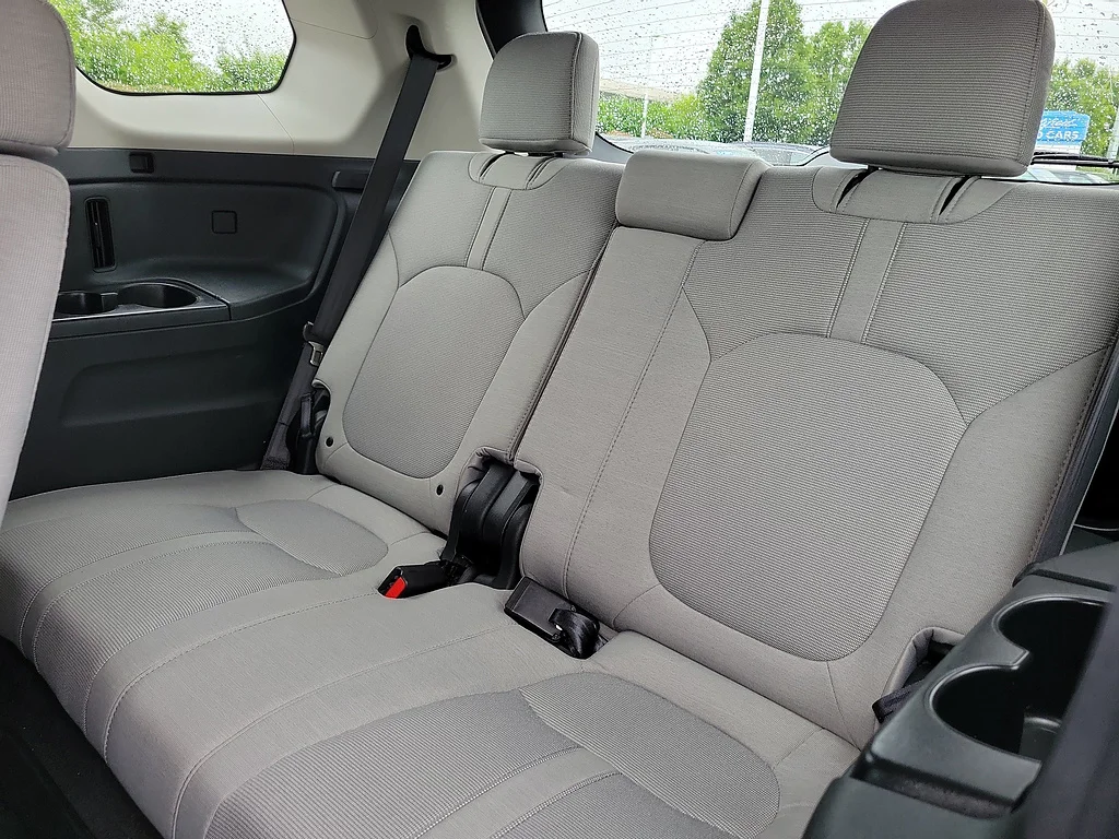 Certified Used 2023 Platinum White Pearl Honda LX image 12