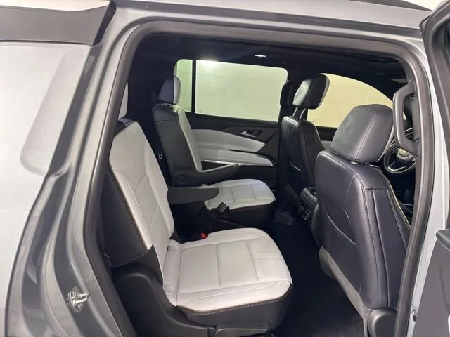Used 2025 Sterling Gray Metallic Chevrolet High Country image 19