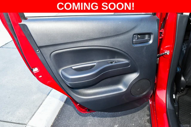 Used 2024 Black Mitsubishi ES image 15