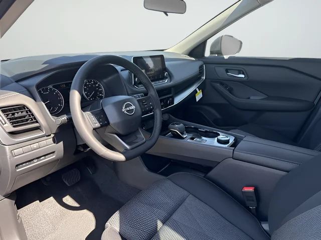 2026 Nissan Rogue SV - Photo 9
