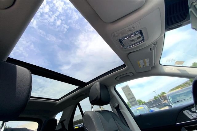 2025 Mercedes-Benz GLE GLE450 - Photo 11