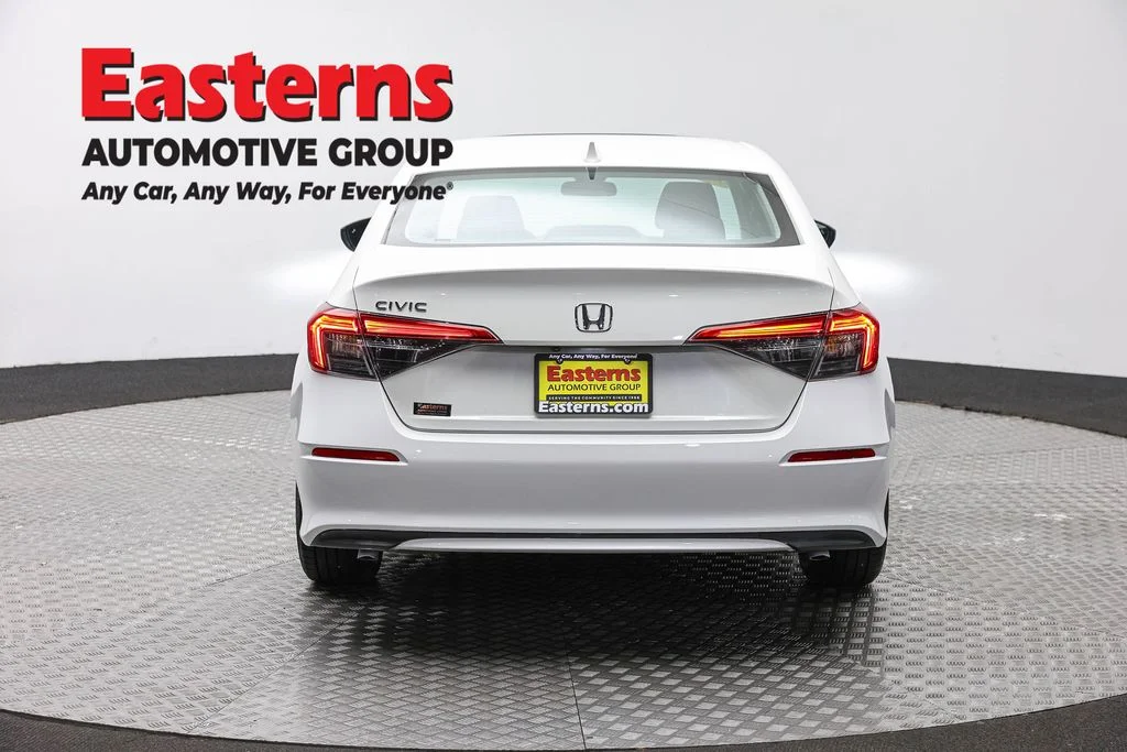 Used 2024 White Honda EX image 6