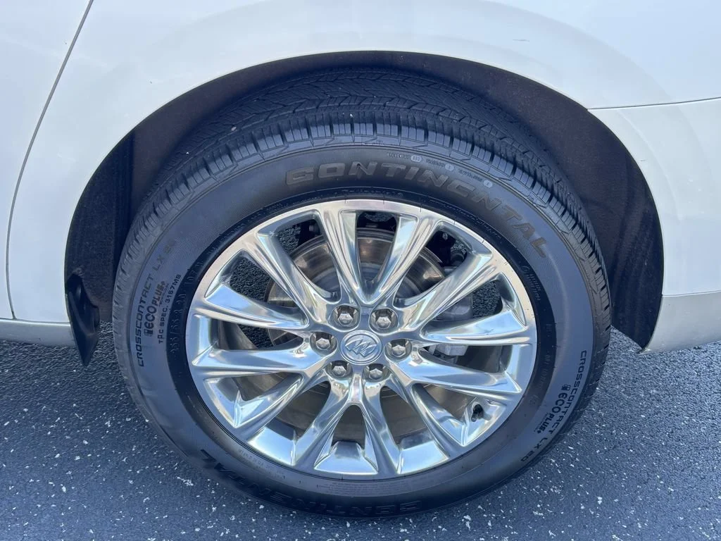 Used 2021 Includes Satin Nickel lower exterior accent color.) Buick Premium image 10