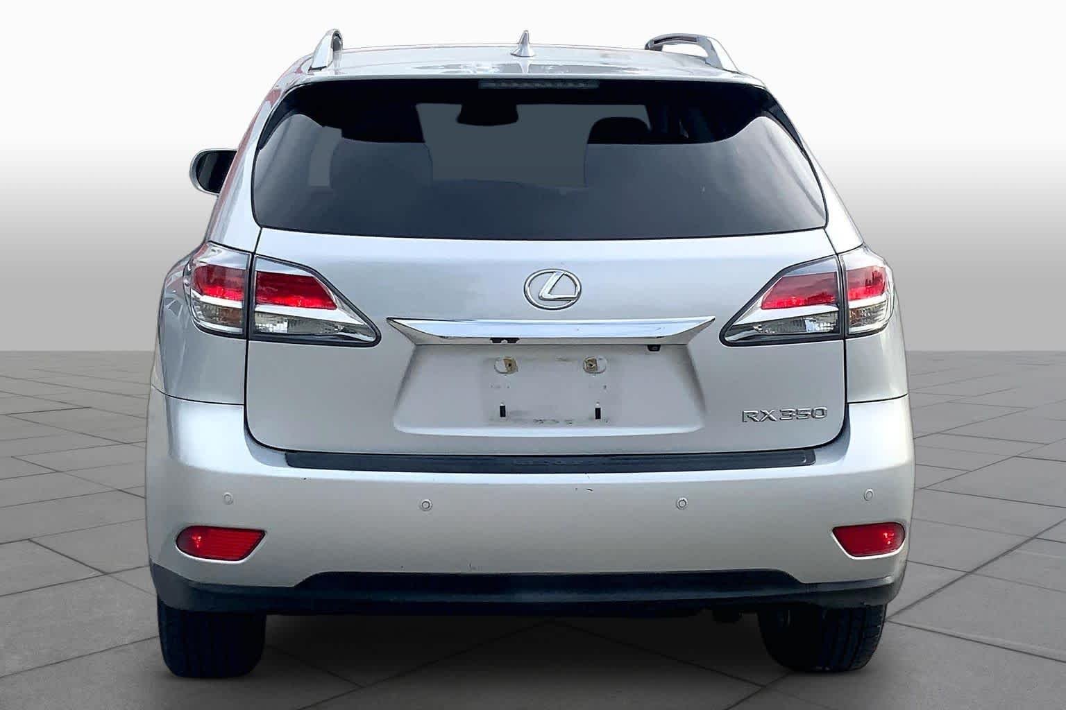 Used 2015 Silver Lining Metallic Lexus  image 5