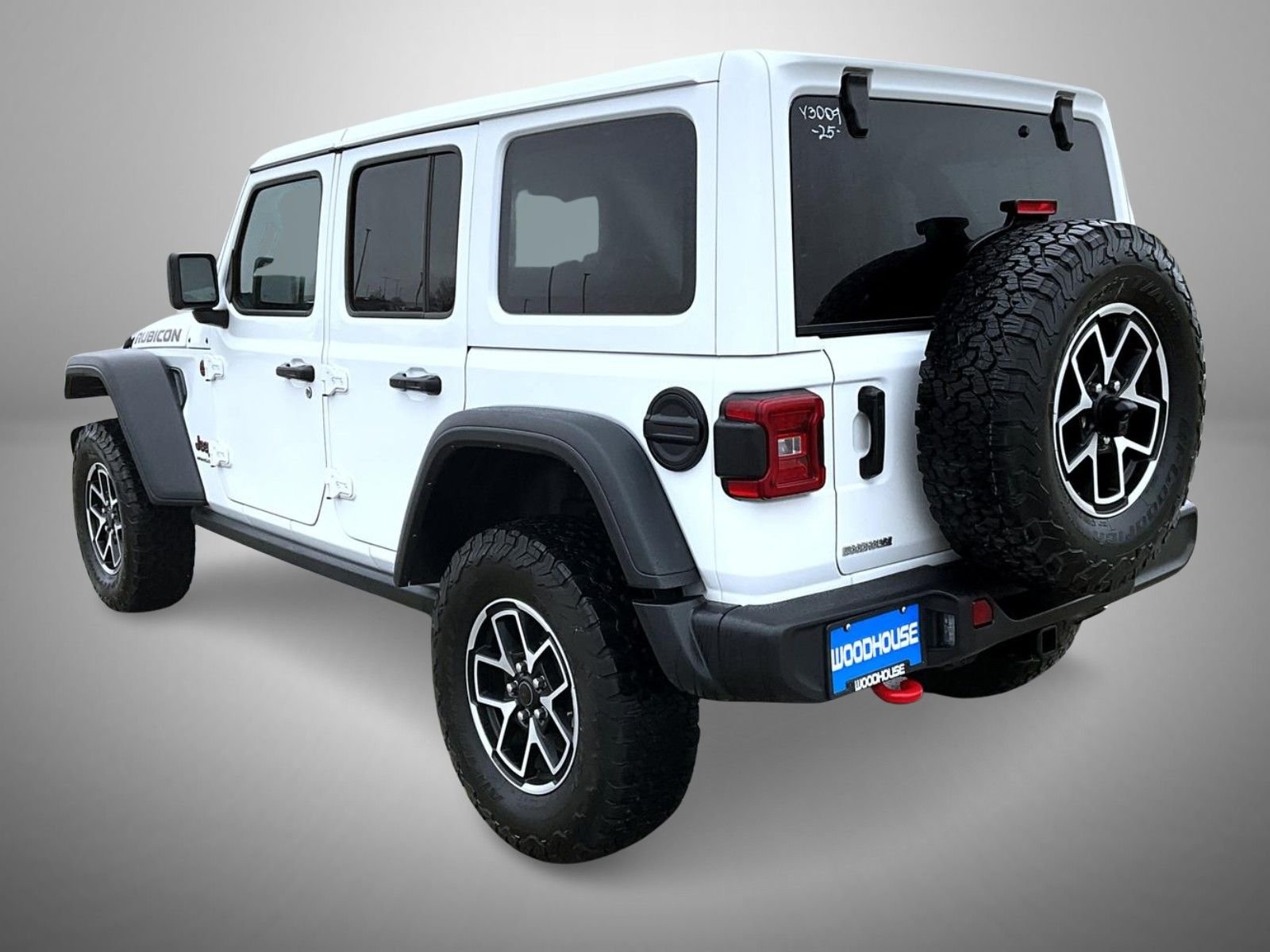 Used 2025 White Jeep Rubicon image 7