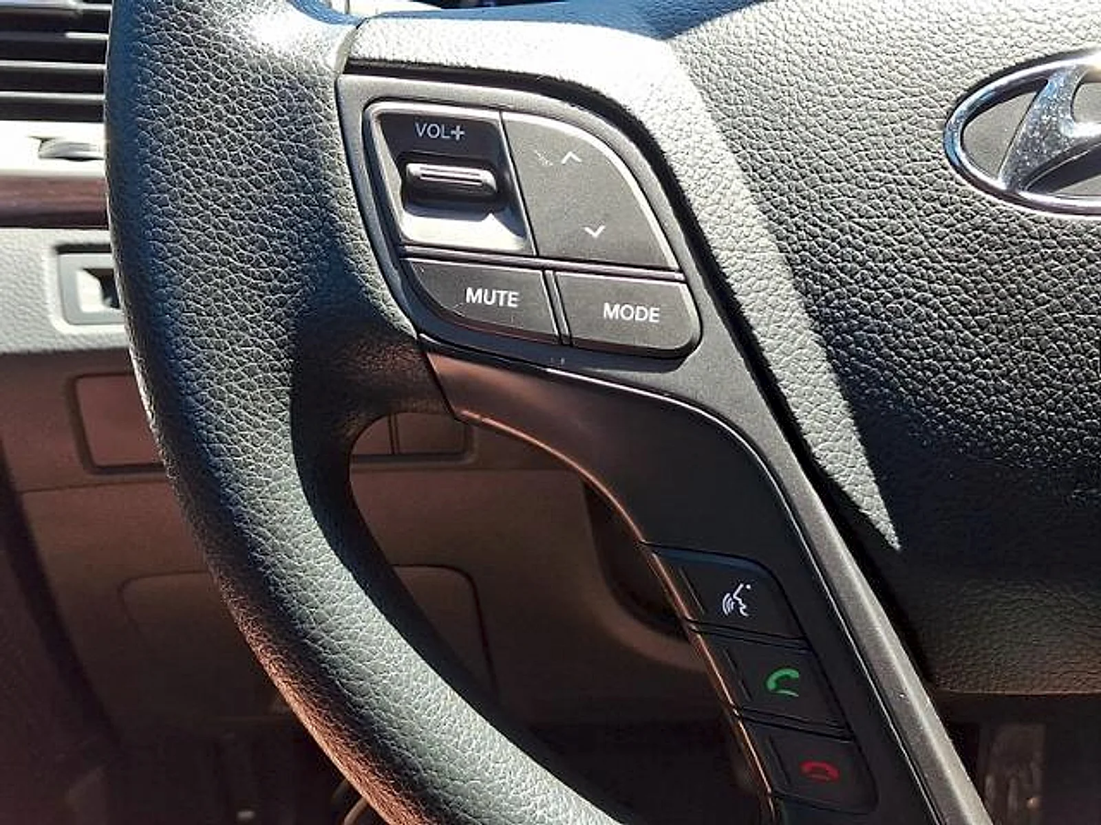 Used 2019 Circuit Silver Hyundai SE image 22