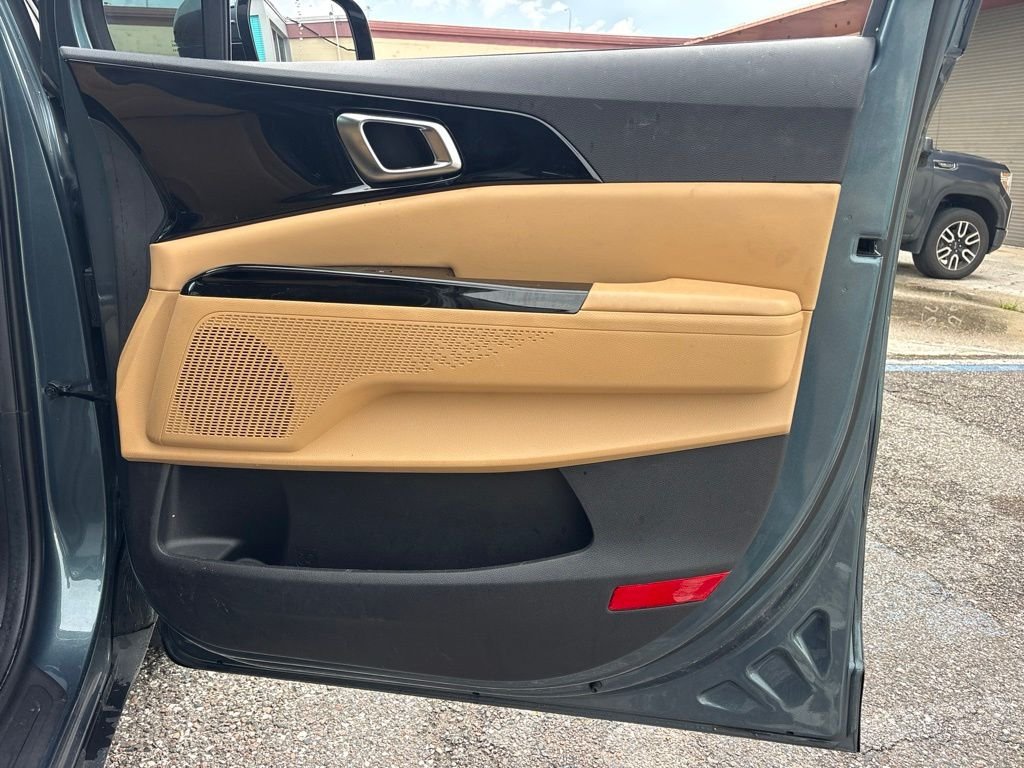 2022 Kia Carnival EX - Photo 17