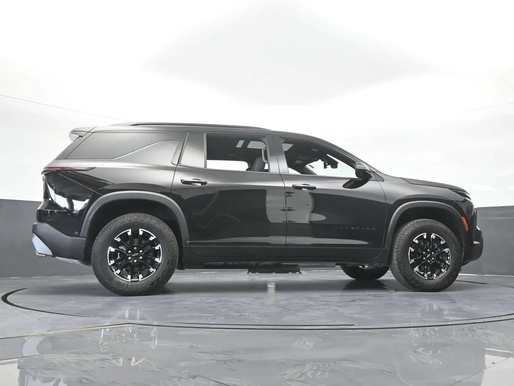 Used 2025 Mosaic Black Metallic Chevrolet Z71 image 88