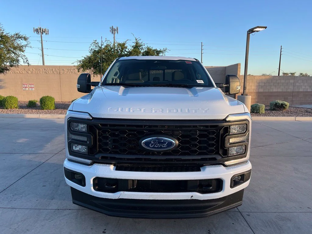 Used 2026 White Ford XL image 4