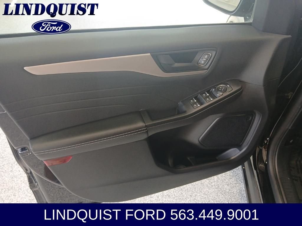 2022 Ford Escape SE - Photo 12