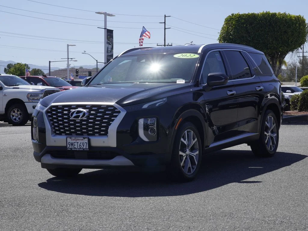 Certified Used 2022 Black Hyundai SEL image 7