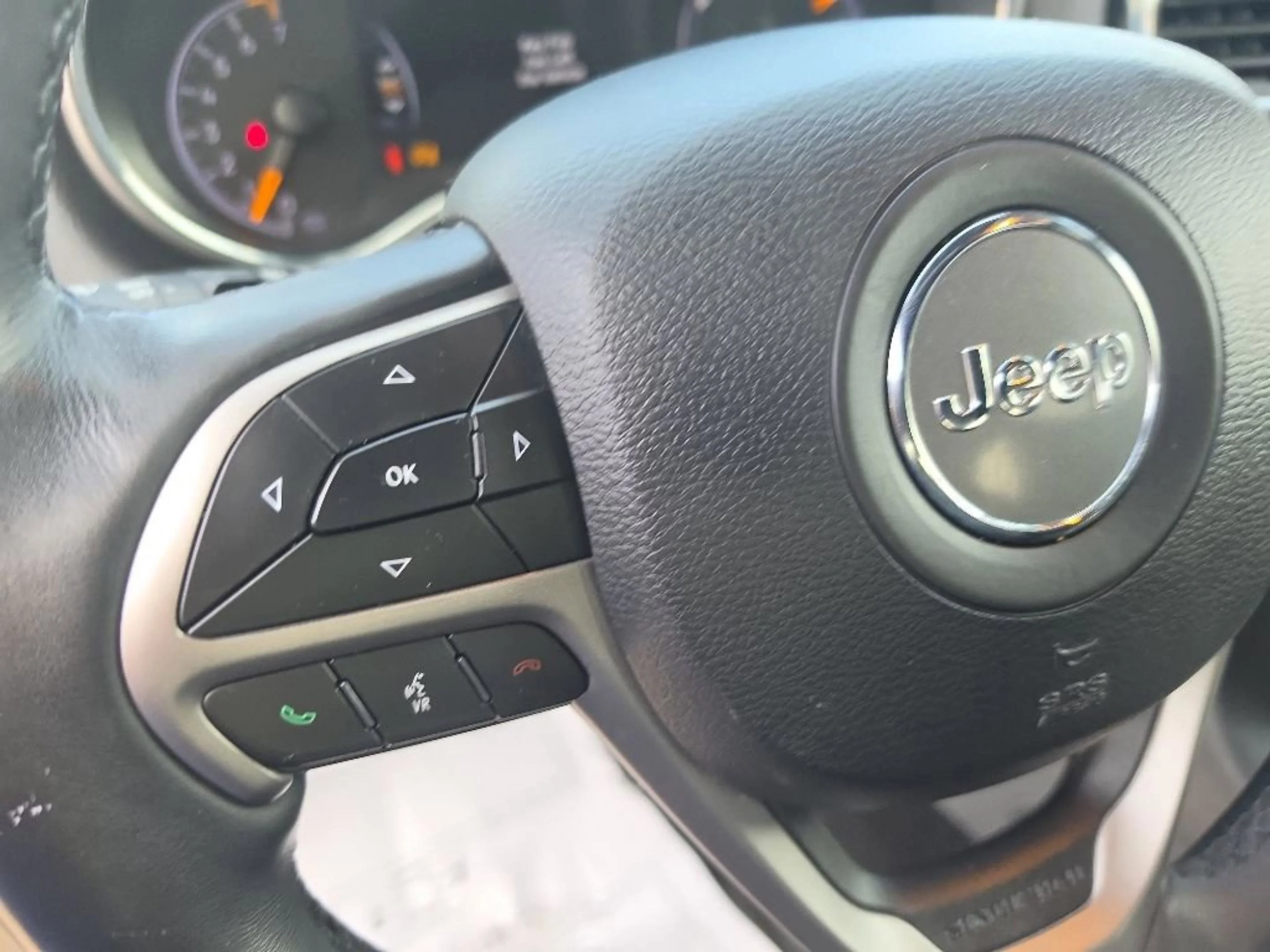Used 2019 Black Jeep Limited 4x2 image 14