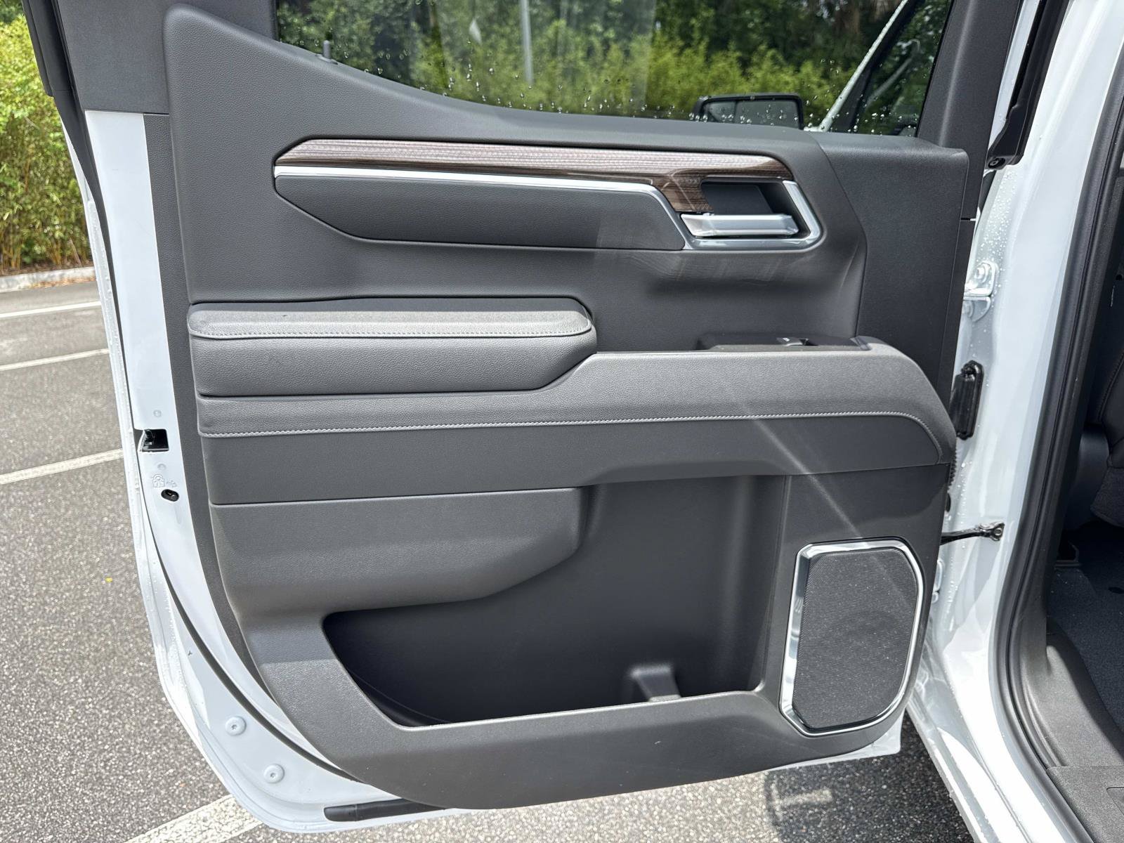 New 2026 Summit White Chevrolet LT Trail Boss image 9