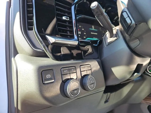 New 2026 Summit White Chevrolet LT Trail Boss image 31