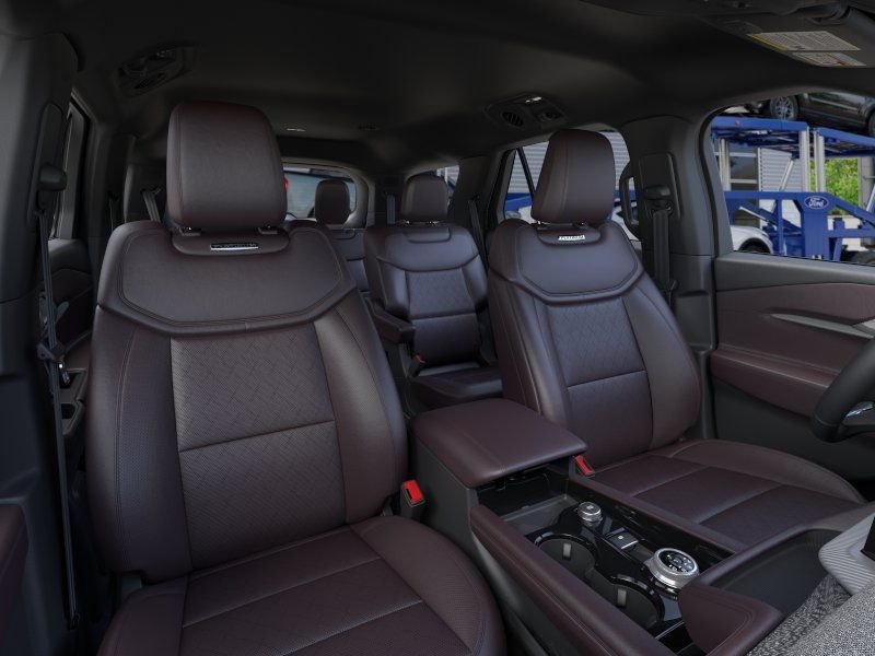 New 2026 Star White Metallic Tri-Coat Ford Platinum™ image 33