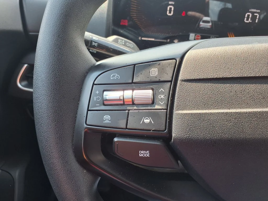 Used 2025 Black Kia LXS image 23