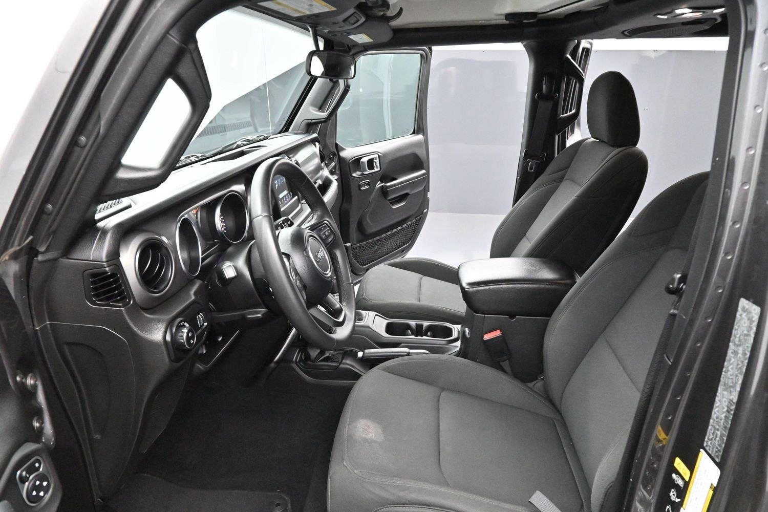 Used 2023 Granite Crystal Metallic Clearcoat Jeep Sport S image 12