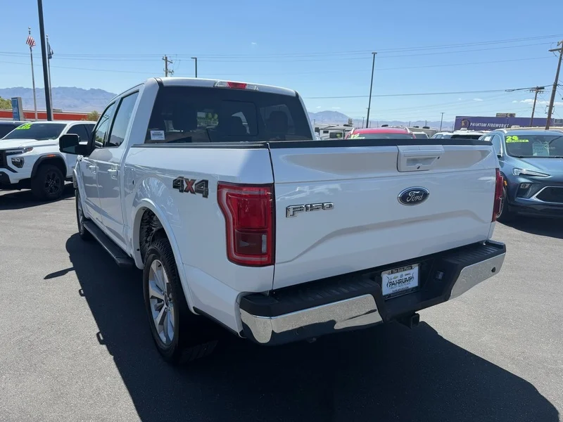 Used 2017 White Platinum Me Ford XL image 5