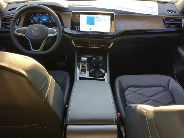 2026 Volkswagen Atlas SE w/Tech - Photo 14