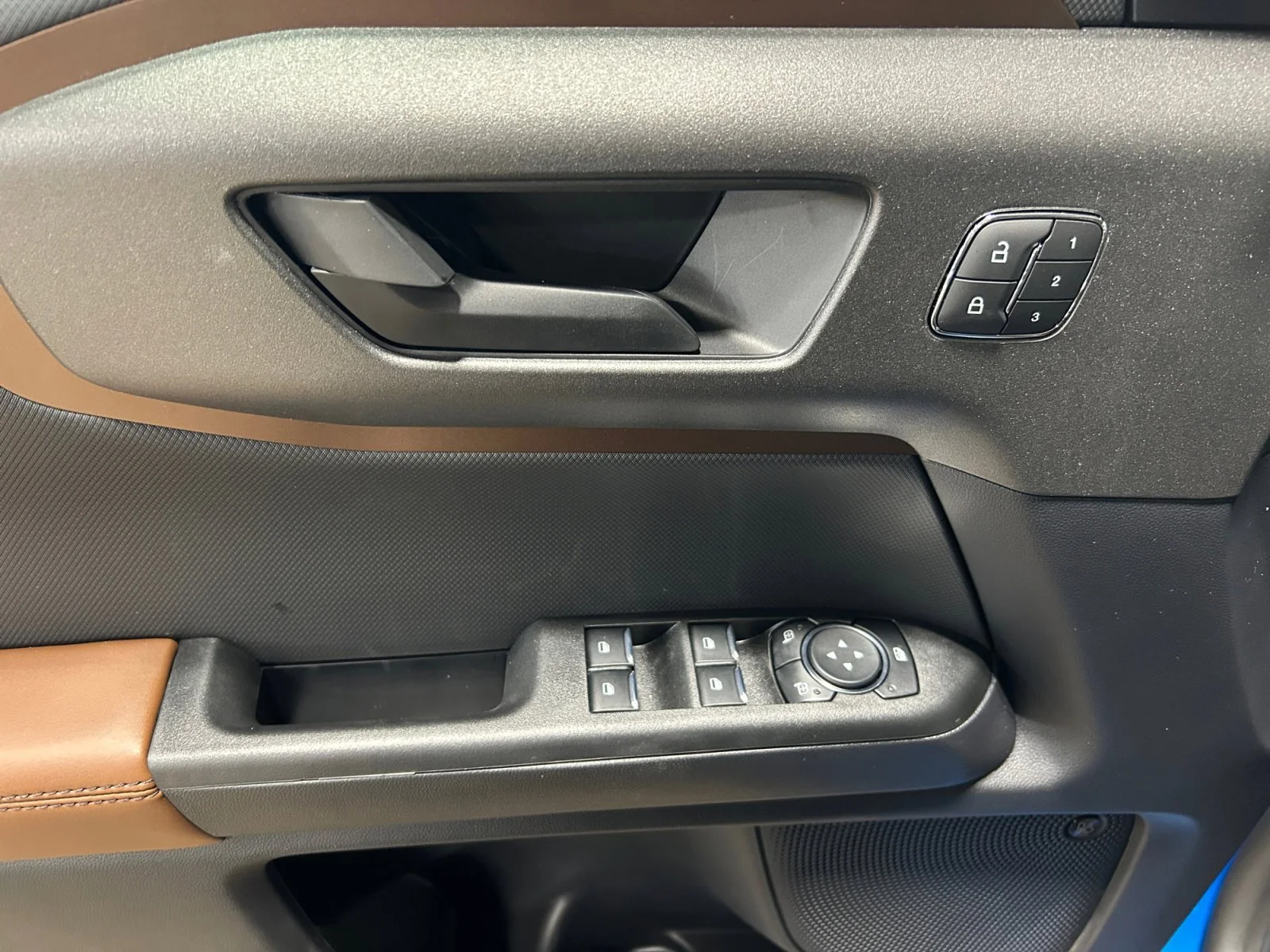 New 2026 Velocity Blue Metallic Ford Outer Banks image 16