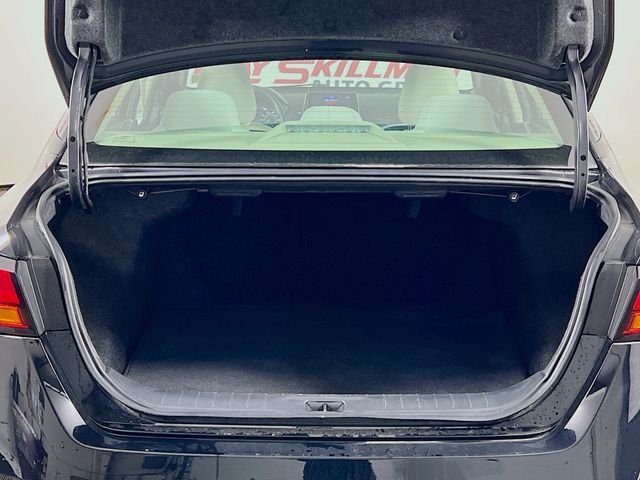 Used 2025 Black Nissan 2.5 SV image 24