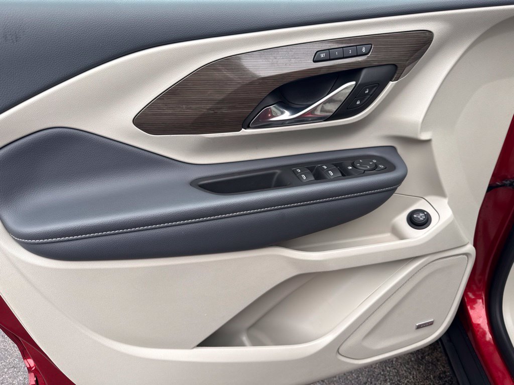 Used 2023 Red GMC Denali image 21
