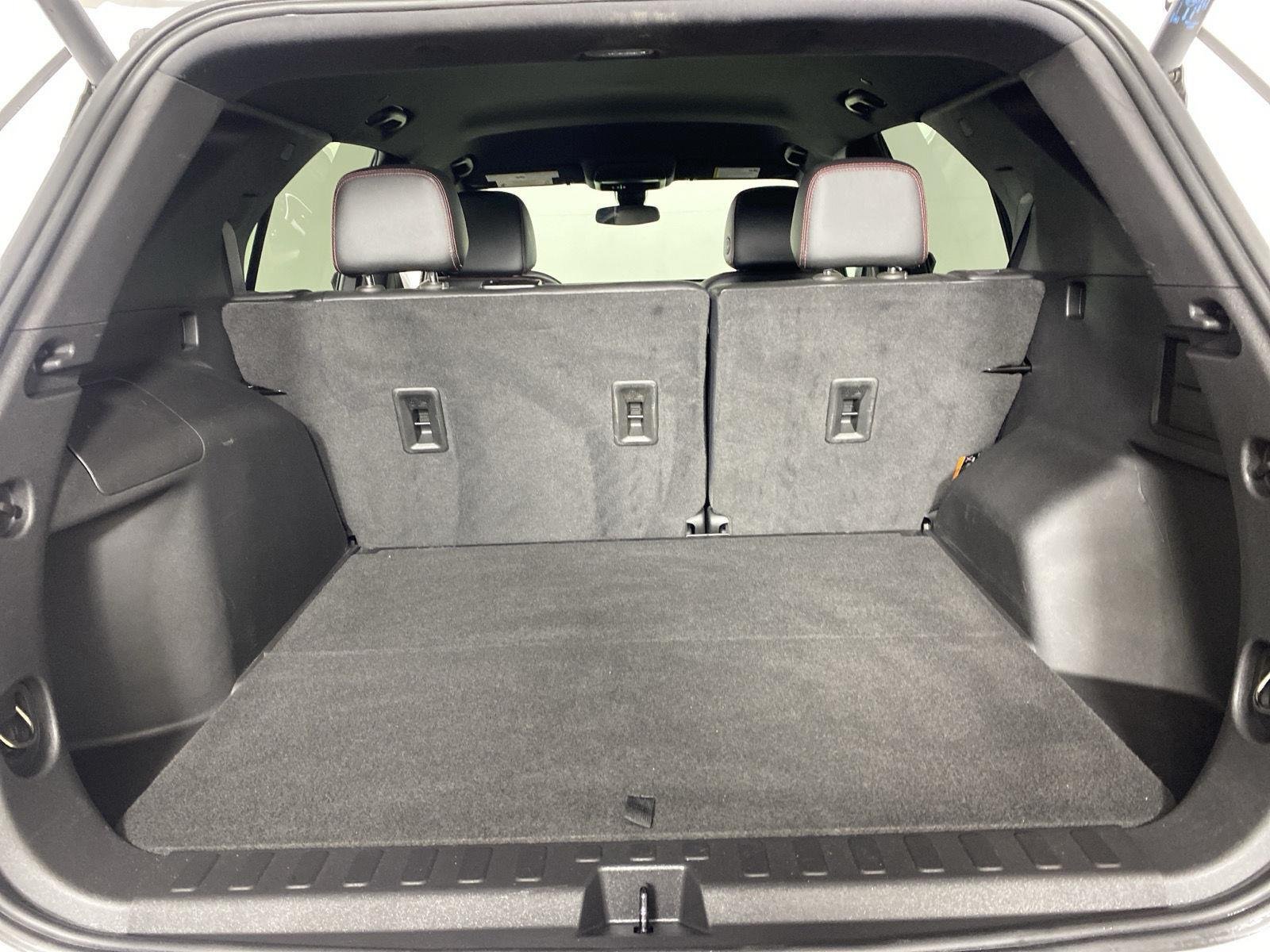 Used 2023 Summit White Chevrolet RS image 25