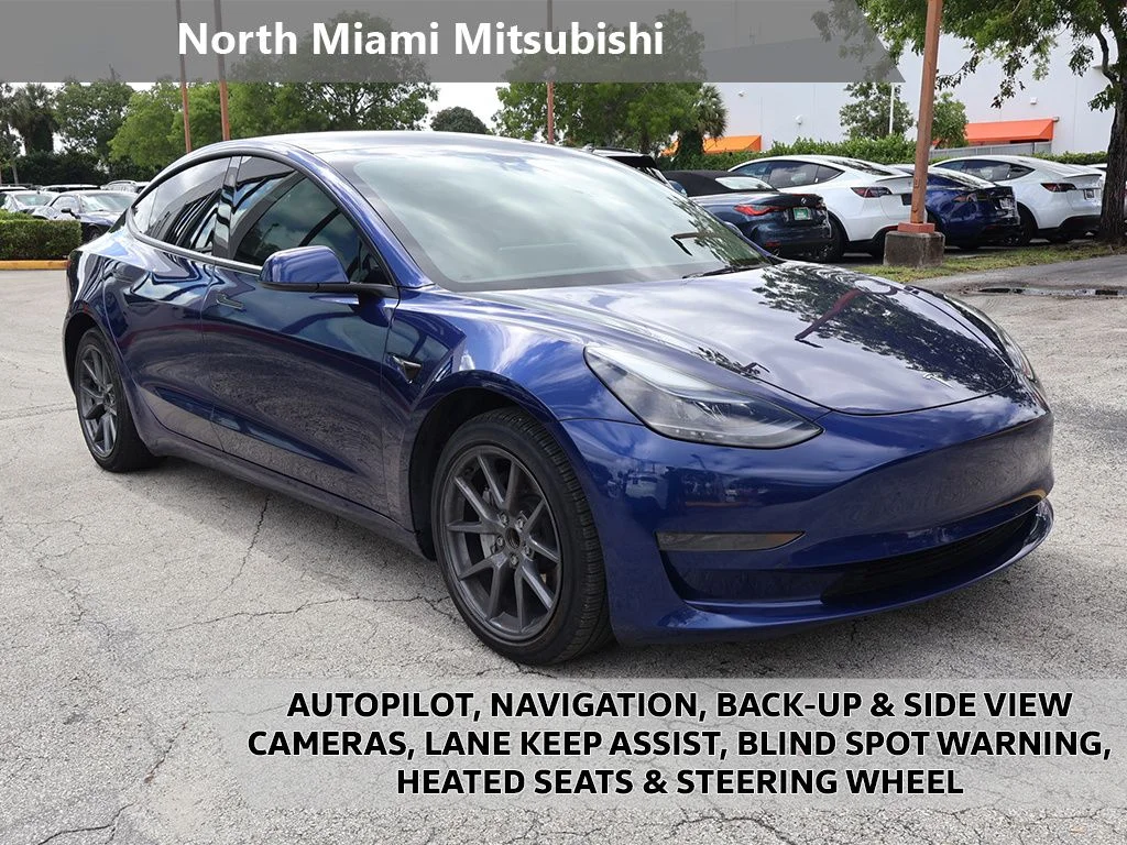 2023 Tesla Model 3 -'s photo