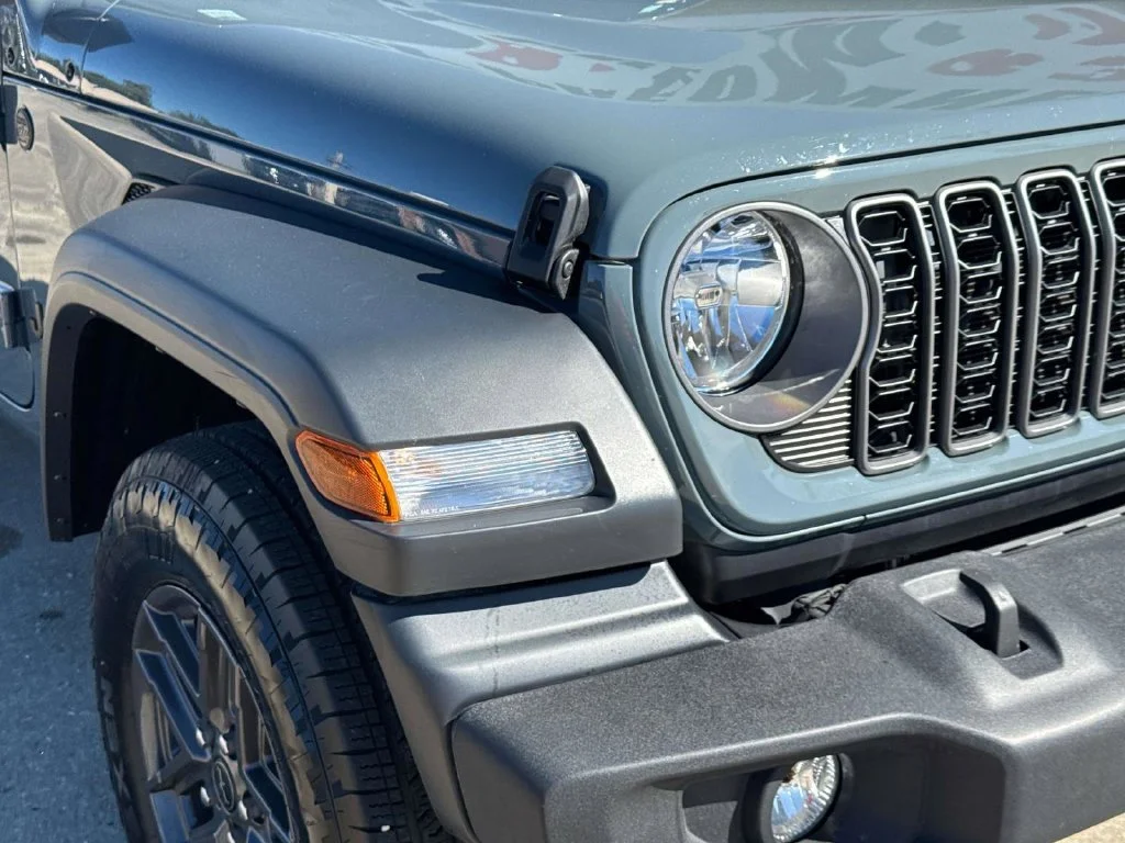 Used 2026 Gray Jeep Sport image 3