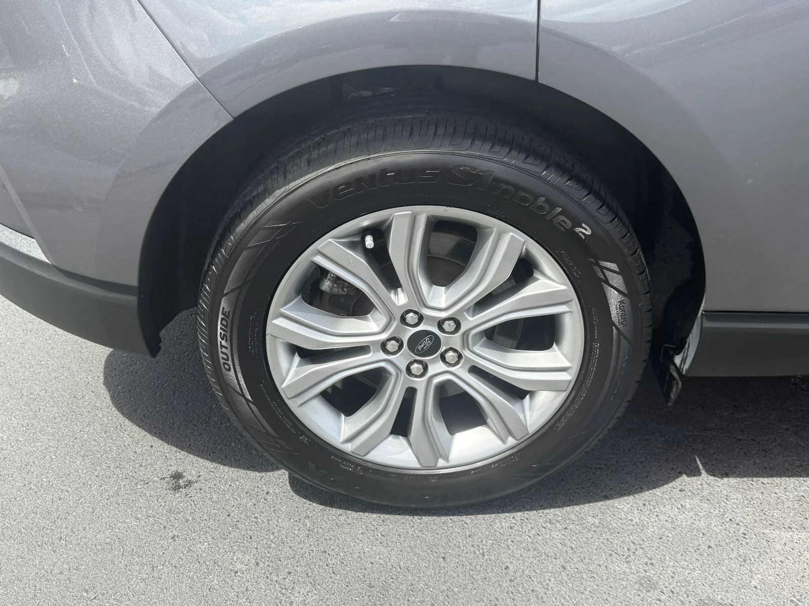 Used 2023 Gray Ford Titanium image 36