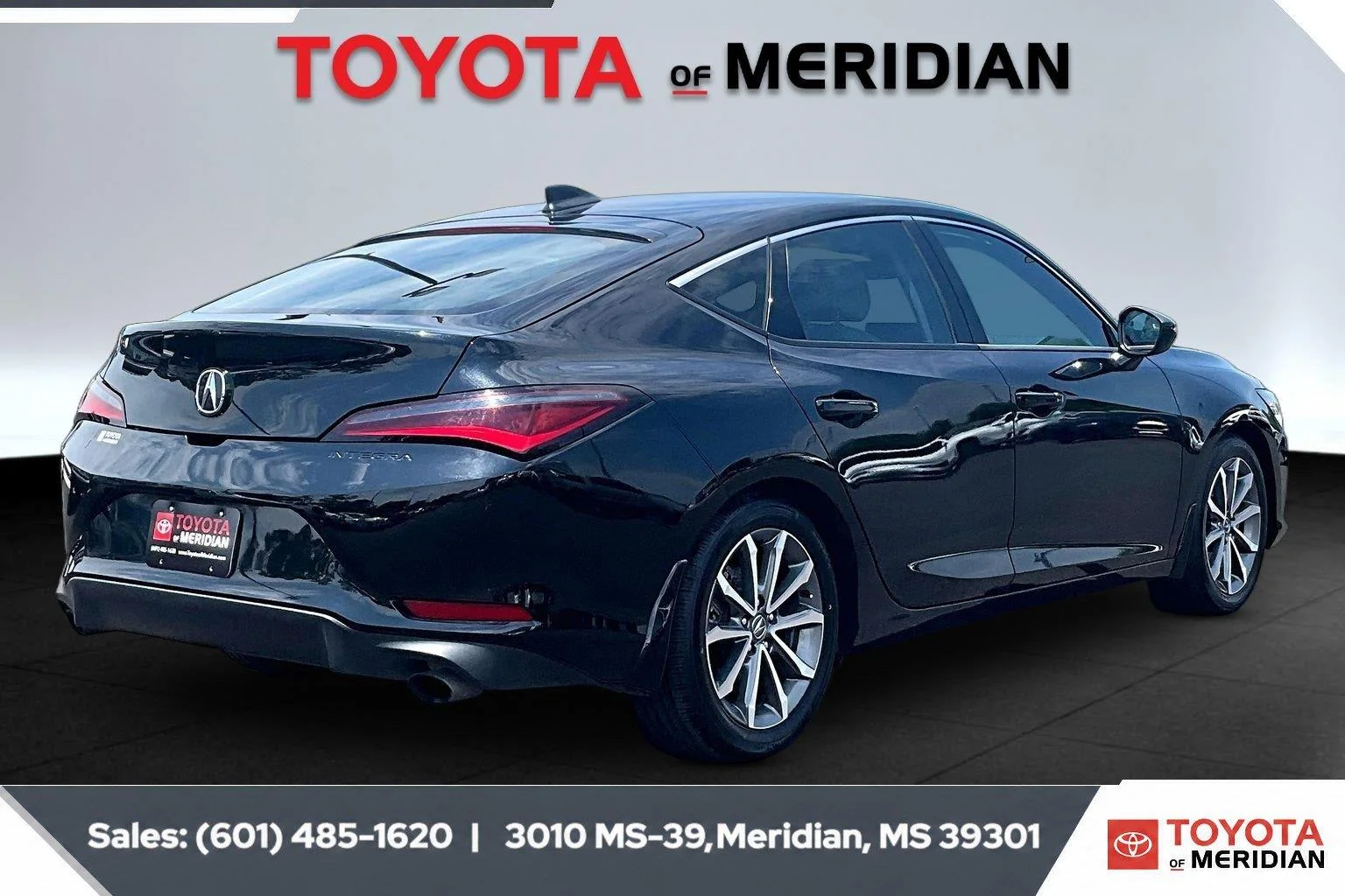 Used 2024 Majestic Black Pearl Acura Base image 11