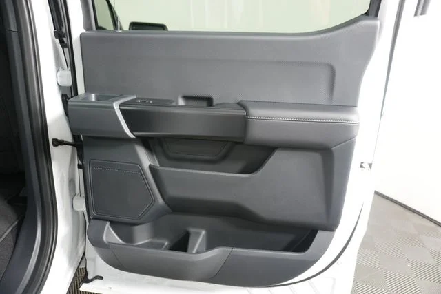 New 2026 Oxford White Ford STX® image 28