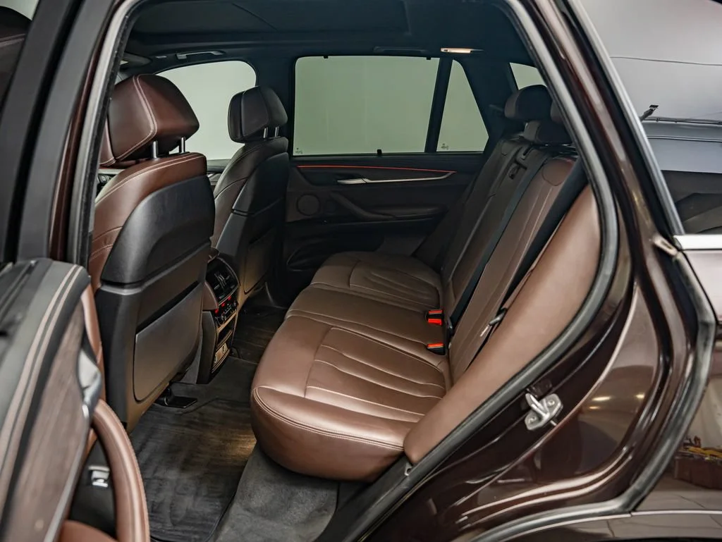 Used 2017 Sparkling Brown Metallic BMW xDrive50i image 32