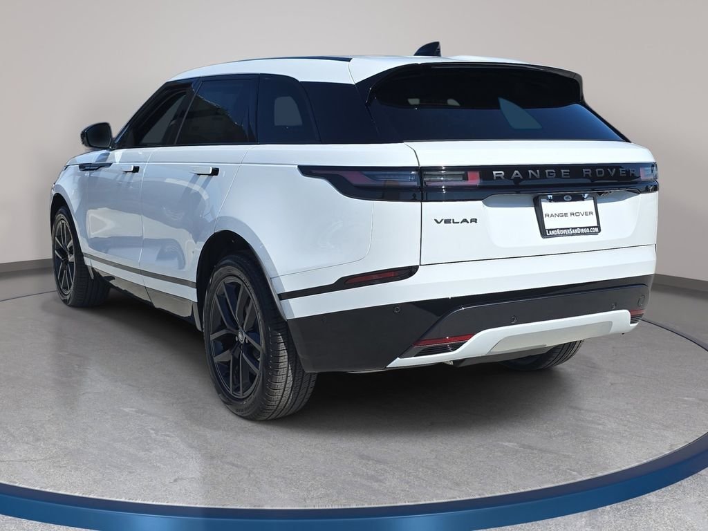 New 2026 Fuji White Land Rover Dynamic SE image 7