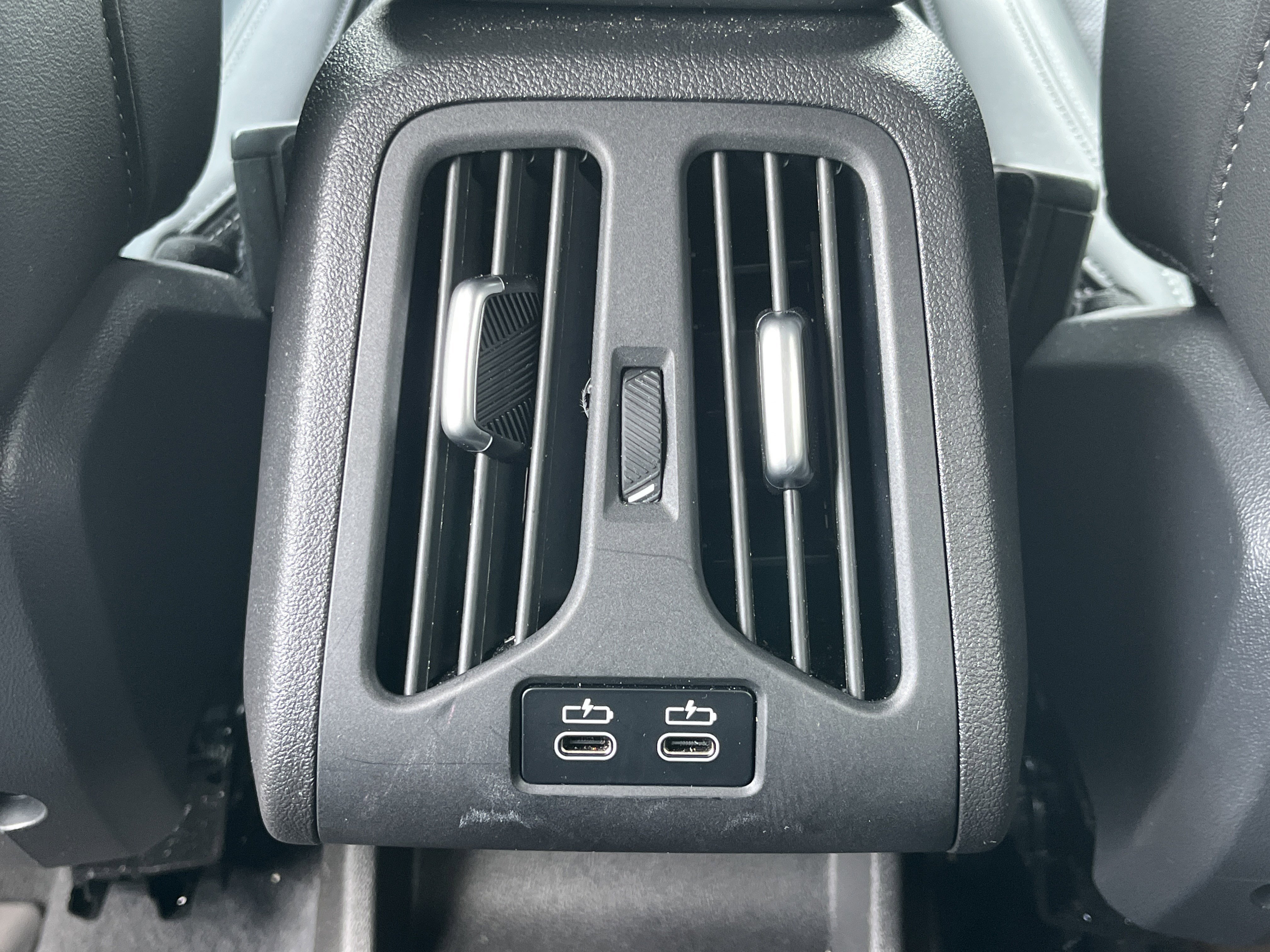 2025 BMW X1 28i - Photo 22