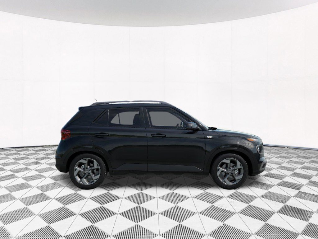 New 2026 Black Hyundai SEL image 10