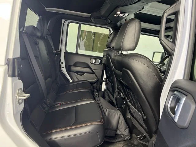 Used 2023 White Jeep Mojave image 44
