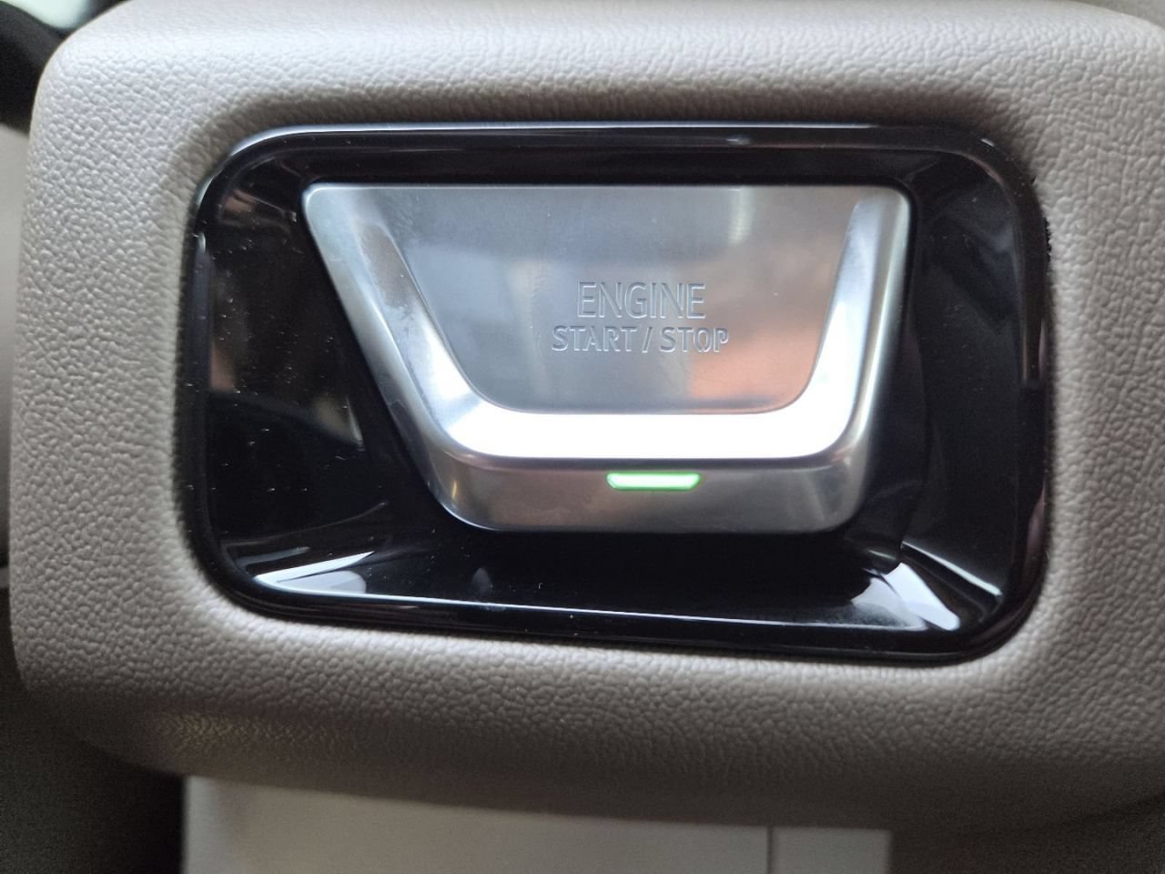 2026 GMC Yukon XL Denali - Photo 12