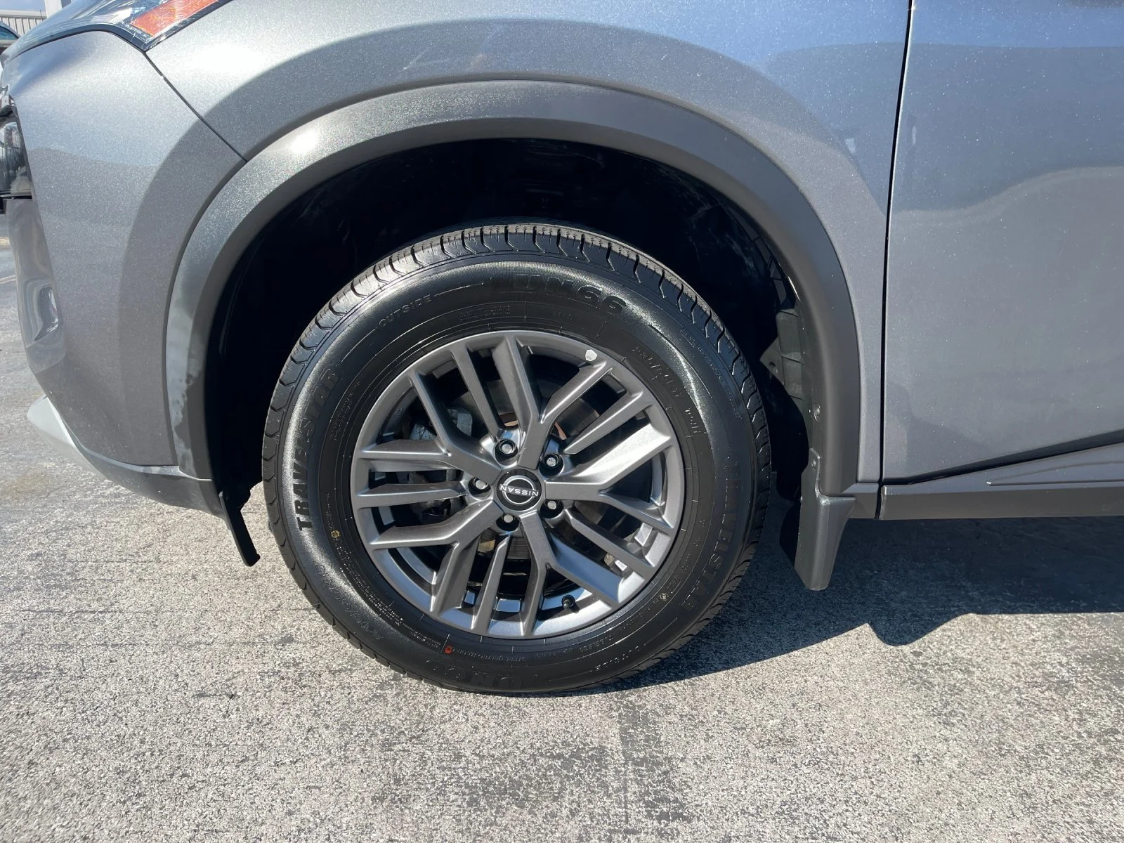 Used 2023 Gray Nissan S image 32