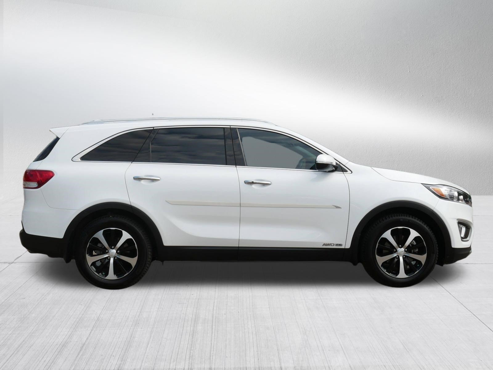 Certified Used 2017 Snow White Pearl Kia EX V6 image 8