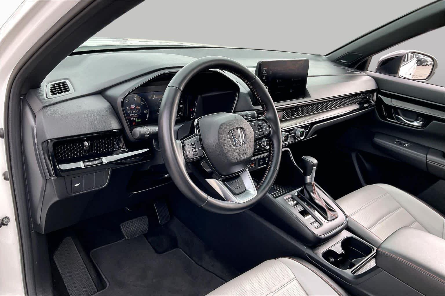Used 2026 Platinum White Pearl Honda Sport Touring image 18