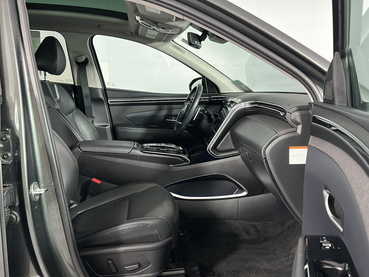 Used 2022 Amazon Gray Hyundai Limited image 34