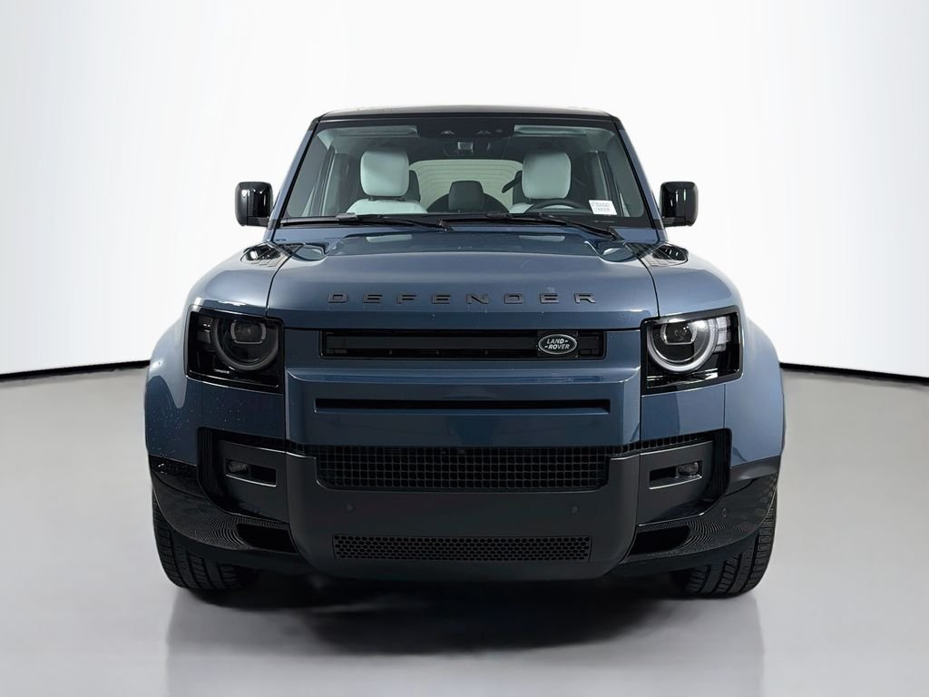 New 2026 Tasman Blue Land Rover X-Dynamic SE image 2